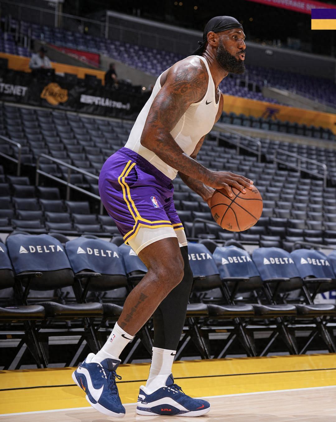 爱游戏体育官方网站-布鲁克林篮网训练开放日，加时末段防线松动引欢呼，法国杯在即，轮换策略成焦点(布鲁克林篮网队官网)