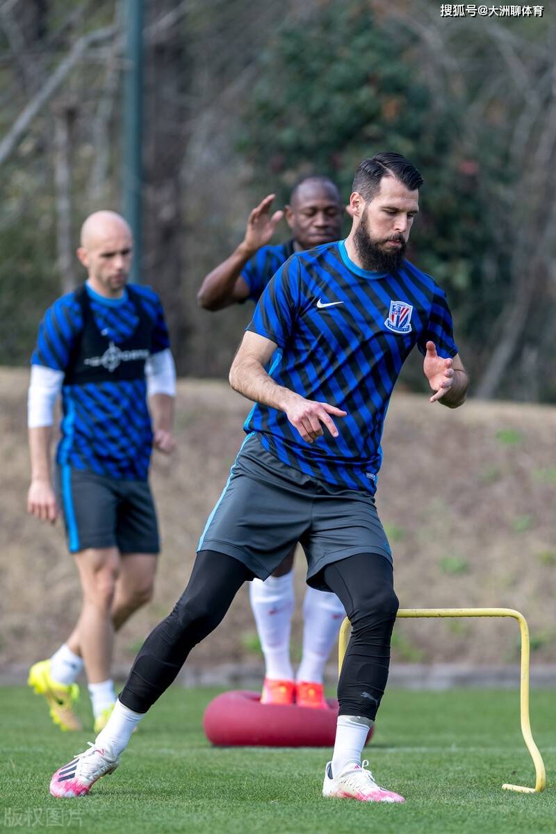 Karsa在法国队比赛中晋级今夜成都蓉城调整名单以备中超，连对手都承认：穆古鲁扎连续五场比赛得分超过夺冠的简单介绍