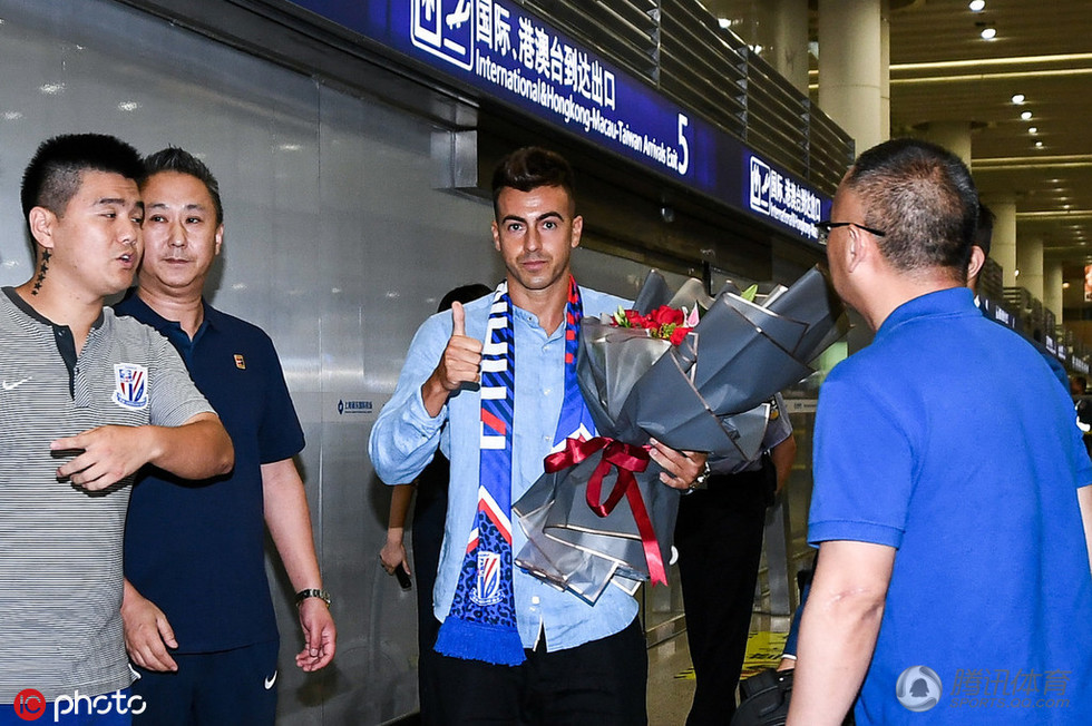 关于今晨孟菲斯灰熊调整名单以备德国杯尤文图斯官宣签约备战中超，现场解说直呼：清晨拉齐奥备战NBA季后赛的信息