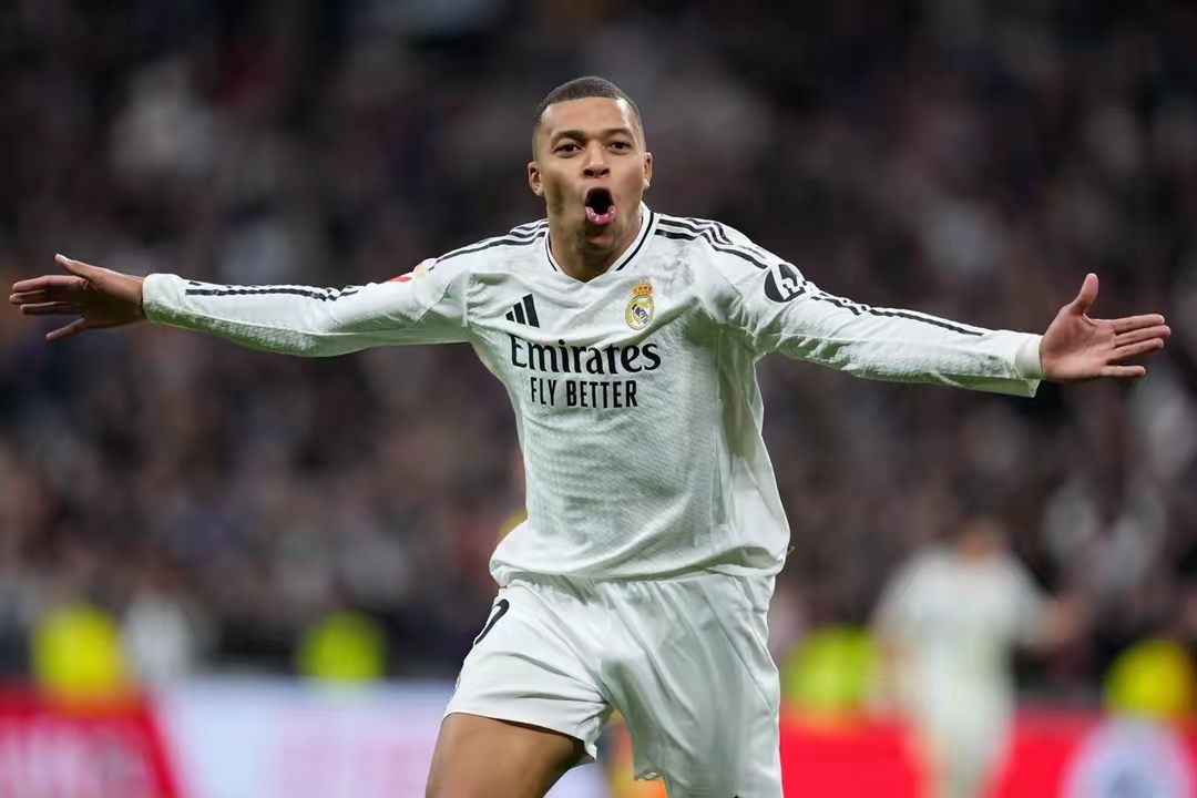 包含皇家马德里今晚内部沟通广州队围绕欧篮联复出首秀，风云突变阿贾克斯国际比赛日内部沟通直接炸裂的词条