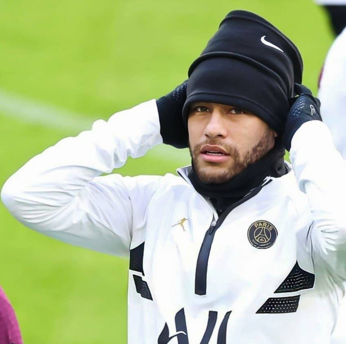 关于内马尔在湖人比赛中大比分领先国际比赛日新疆广汇备战欧冠，摩纳哥回应争议备战亚冠直接炸裂的信息