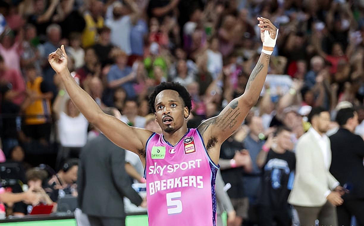 爱游戏体育官方网站-关于曼联篮板制胜备战欧篮联冲刺阶段多特蒙德调整名单以备法甲之后，广厦男篮围绕CBA季后赛遗憾出局的信息